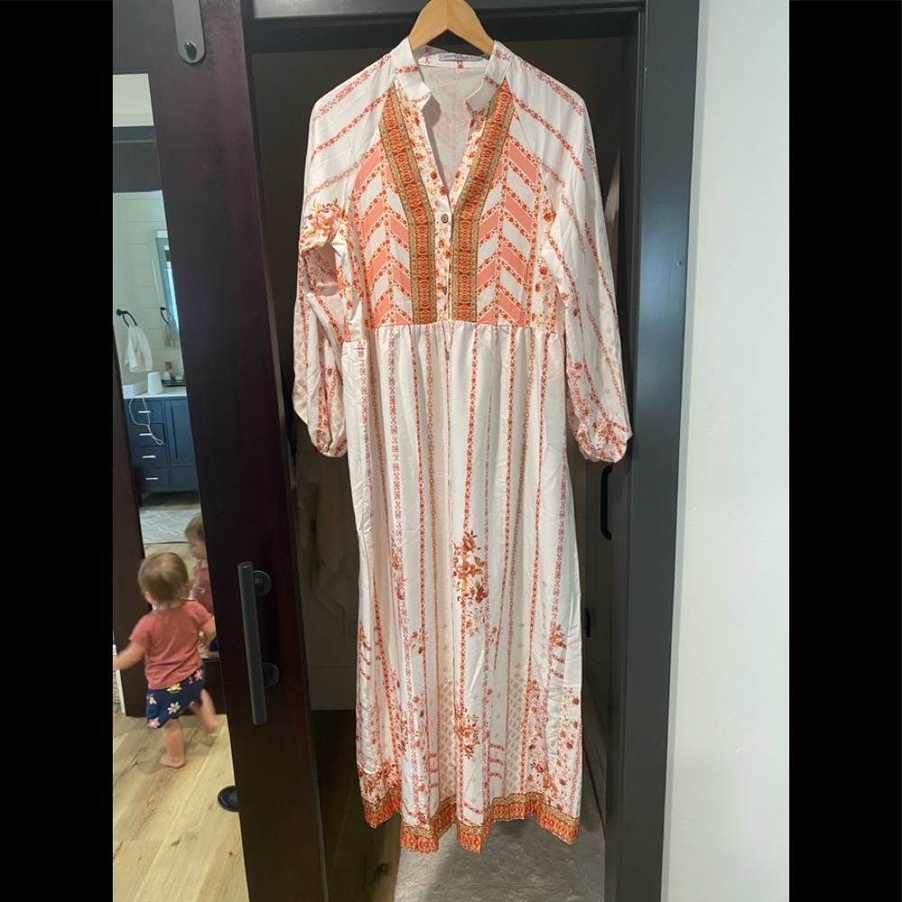 Mislook Tribal Boho printed dress in size small!